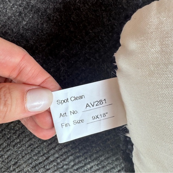 Peking Handicraft Hooked Halloween Decor Poison Bottle Pillow 9x18 - Picture 8 of 12